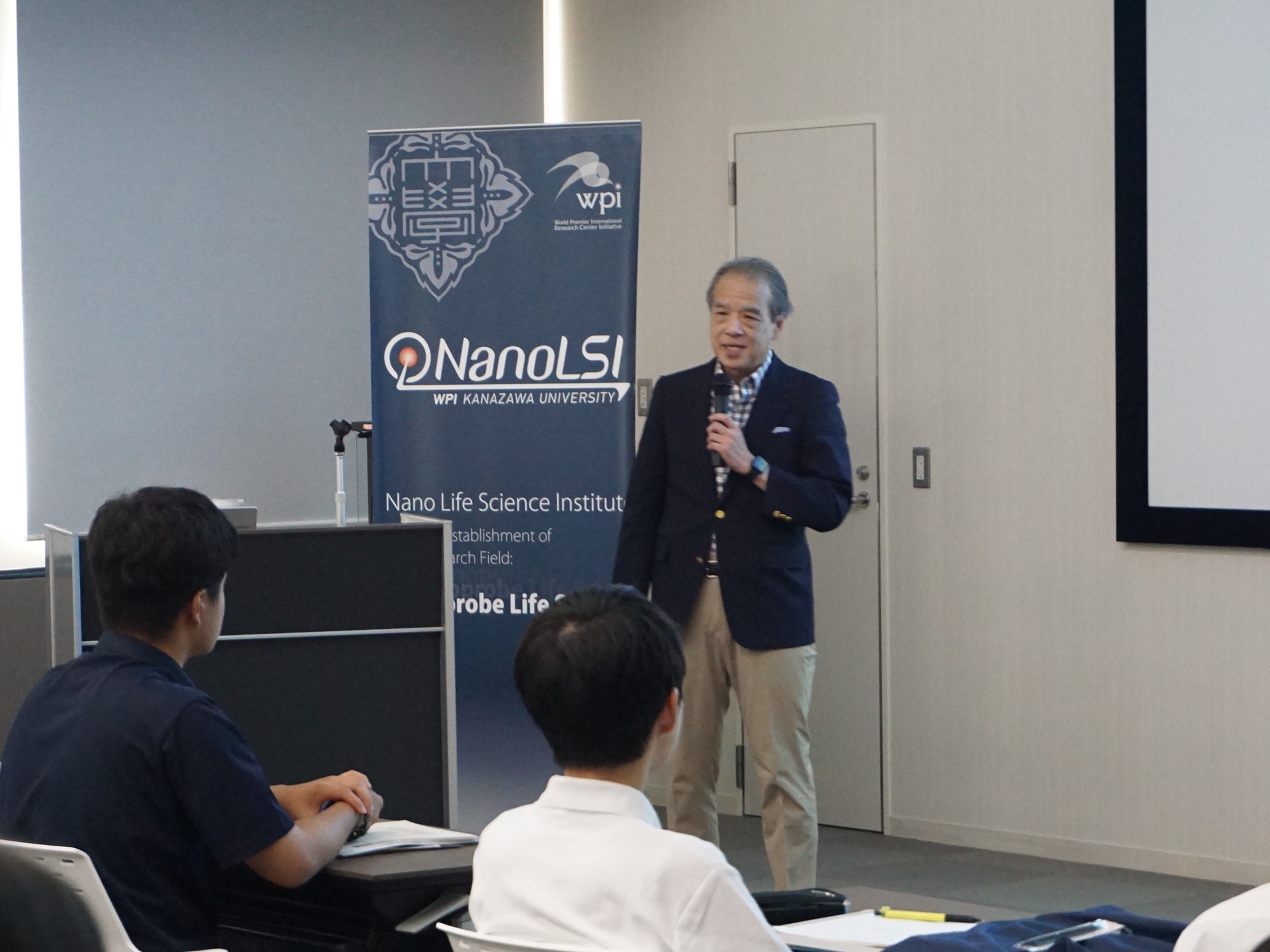 江崎玲於奈賞受賞者研究室見学会4